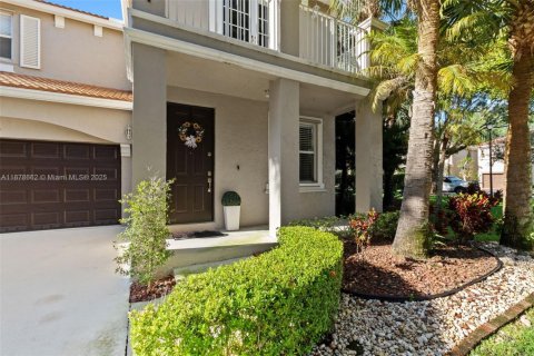 Casa en alquiler en Miramar, Florida, 3 dormitorios, 202.53 m2 № 1925482 - foto 3