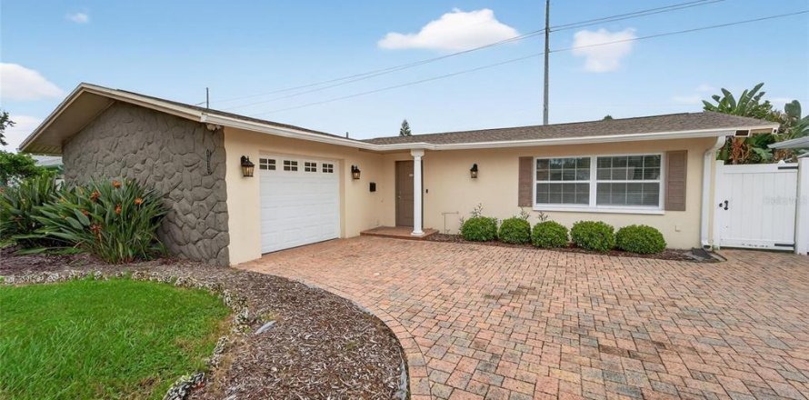 Casa en Clearwater, Florida 2 dormitorios, 116.78 m2 № 1902909