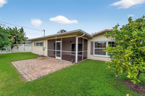 Villa ou maison à louer à Clearwater, Floride: 2 chambres, 116.78 m2 № 1902909 - photo 25