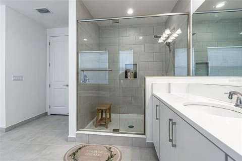House in Wesley Chapel, Florida 5 bedrooms, 384.52 sq.m. № 2200794 - photo 27