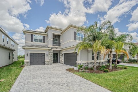 House in Wesley Chapel, Florida 5 bedrooms, 384.52 sq.m. № 2200794