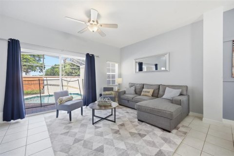 Adosado en venta en Kissimmee, Florida, 3 dormitorios, 120.31 m2 № 2114805 - foto 14