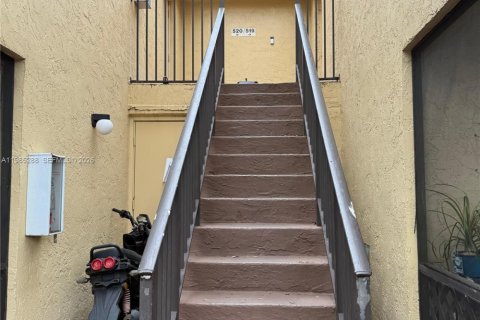 Condominio en alquiler en Pompano Beach, Florida, 2 dormitorios, 84.08 m2 № 2046979 - foto 2