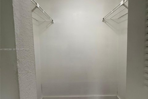 Condominio en alquiler en Pompano Beach, Florida, 2 dormitorios, 84.08 m2 № 2046979 - foto 6