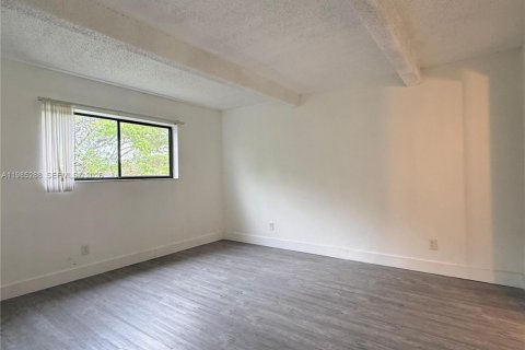 Condominio en alquiler en Pompano Beach, Florida, 2 dormitorios, 84.08 m2 № 2046979 - foto 10