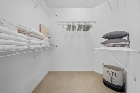 Снять в аренду кондоминиум в Санни-Айлс-Бич, Флорида 1 спальня, 92.9м2, № 2037407 - фото 14