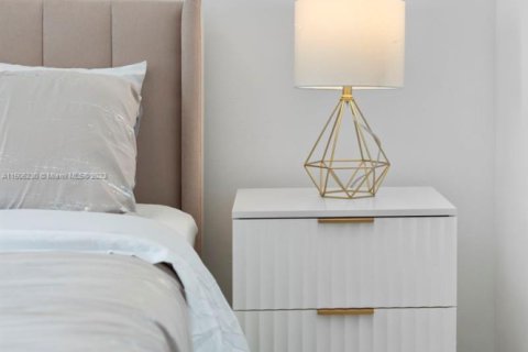 Снять в аренду кондоминиум в Санни-Айлс-Бич, Флорида 1 спальня, 92.9м2, № 2037407 - фото 10