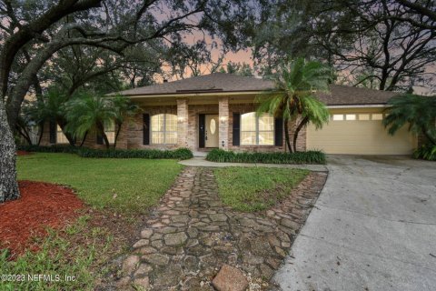 Casa en venta en Jacksonville, Florida, 4 dormitorios, 299.8 m2 № 801331 - foto 1