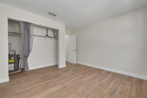 Commercial property in New Port Richey, Florida 4 bedrooms, 153.29 sq.m. № 1767410 - photo 23