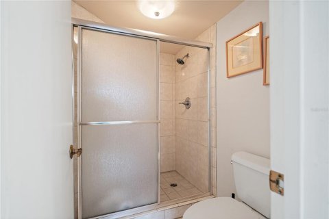 Condo in Saint Petersburg, Florida, 2 bedrooms  № 1758448 - photo 16