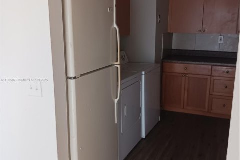 Condominio en alquiler en Lauderhill, Florida, 3 dormitorios, 100.33 m2 № 1742529 - foto 4