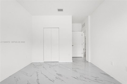 Купить таунхаус в Майами, Флорида 5 спален, № 2048380 - фото 28