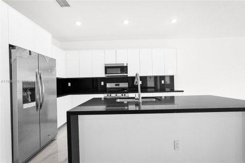 Купить таунхаус в Майами, Флорида 5 спален, № 2048380 - фото 22