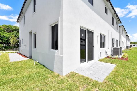 Купить таунхаус в Майами, Флорида 5 спален, № 2048380 - фото 5