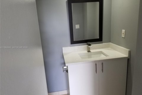 Снять в аренду кондоминиум в Авентура, Флорида 2 спальни, 92.34м2, № 2028816 - фото 26