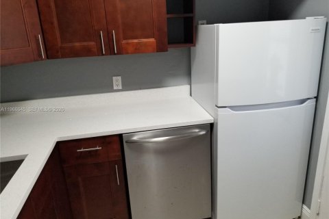 Снять в аренду кондоминиум в Авентура, Флорида 2 спальни, 92.34м2, № 2028816 - фото 24