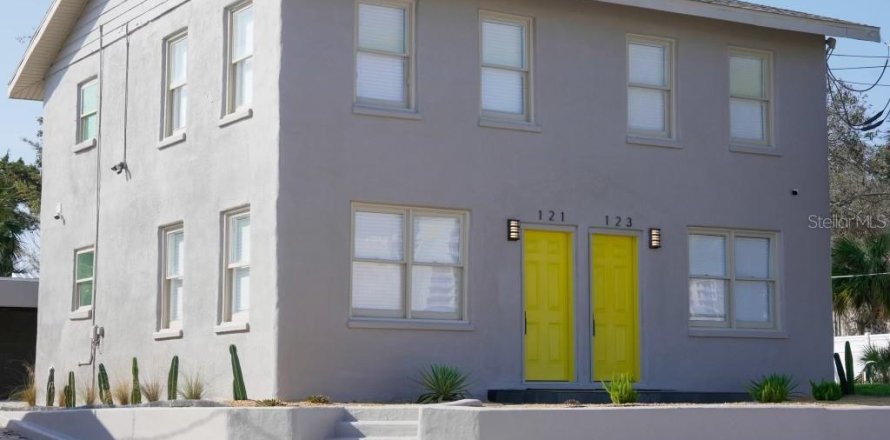 Immobilier commercial à Daytona Beach, Floride 8 chambres, 167.22 m2 № 2329818