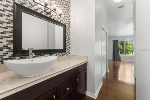 Townhouse in Tampa, Florida 2 bedrooms, 118.17 sq.m. № 2379440 - photo 9
