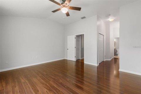Townhouse in Tampa, Florida 2 bedrooms, 118.17 sq.m. № 2379440 - photo 8