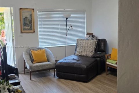 Immobilier commercial à vendre à Miami, Floride: 137.96 m2 № 1799665 - photo 15