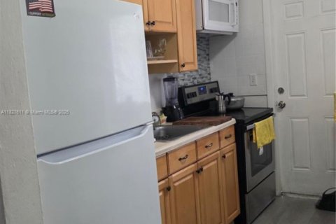 Immobilier commercial à vendre à Miami, Floride: 137.96 m2 № 1799665 - photo 23