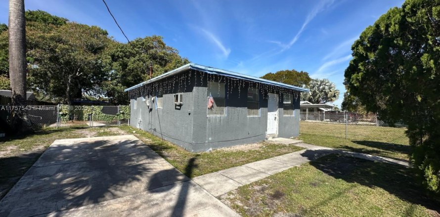 Villa ou maison à Fort Lauderdale, Floride 3 chambres, 62.71 m2 № 1711103