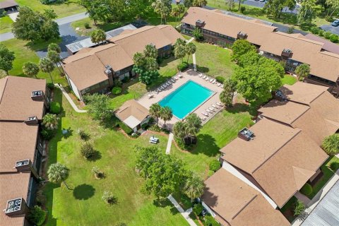 Condo in Ocala, Florida, 2 bedrooms № 2396262 - photo 21