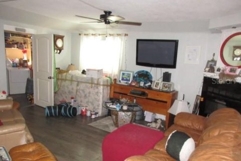 House in Longwood, Florida 3 bedrooms, 116.41 sq.m. № 2393763 - photo 4