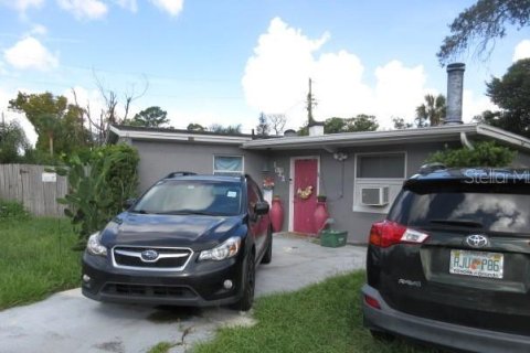 House in Longwood, Florida 3 bedrooms, 116.41 sq.m. № 2393763 - photo 2