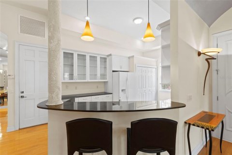 Dúplex en venta en Orlando, Florida, 3 dormitorios, 189.8 m2 № 1750503 - foto 12