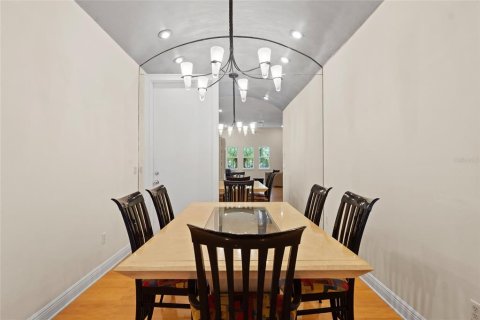 Dúplex en venta en Orlando, Florida, 3 dormitorios, 189.8 m2 № 1750503 - foto 20