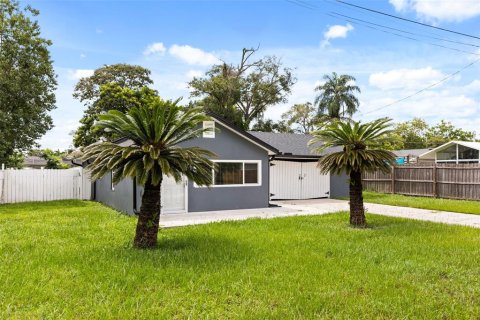 House in Orlando, Florida 3 bedrooms, 95.69 sq.m. № 2296803