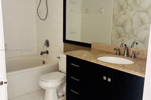 Copropriété à louer à Pembroke Pines, Floride: 3 chambres, 98.29 m2 № 2003739 - photo 4