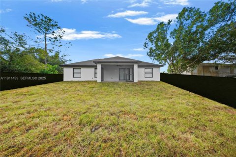 Villa ou maison à vendre à Lehigh Acres, Floride: 4 chambres № 1969051 - photo 30