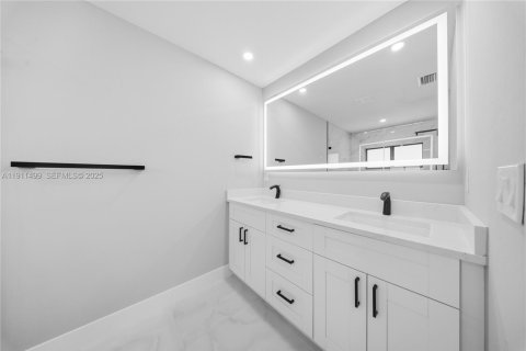 Villa ou maison à vendre à Lehigh Acres, Floride: 4 chambres № 1969051 - photo 26