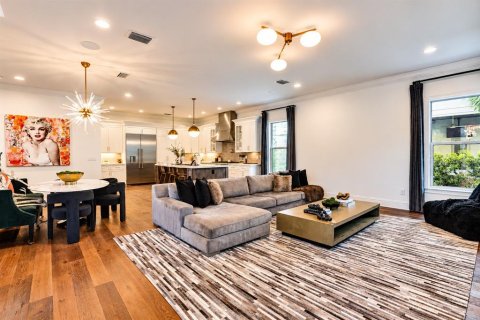 Villa ou maison à vendre à Tampa, Floride: 4 chambres, 477.33 m2 № 2427607 - photo 20