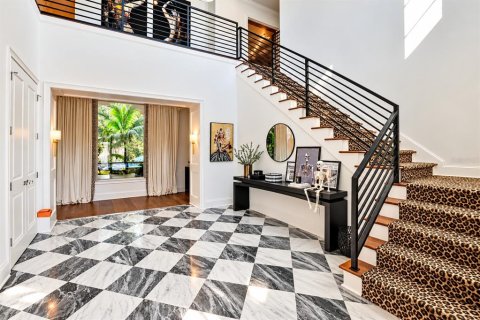 Villa ou maison à vendre à Tampa, Floride: 4 chambres, 477.33 m2 № 2427607 - photo 6