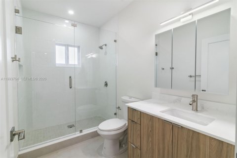 Adosado en alquiler en Miami, Florida, 3 dormitorios, 131.74 m2 № 2055487 - foto 11