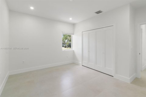 Adosado en alquiler en Miami, Florida, 3 dormitorios, 131.74 m2 № 2055487 - foto 12