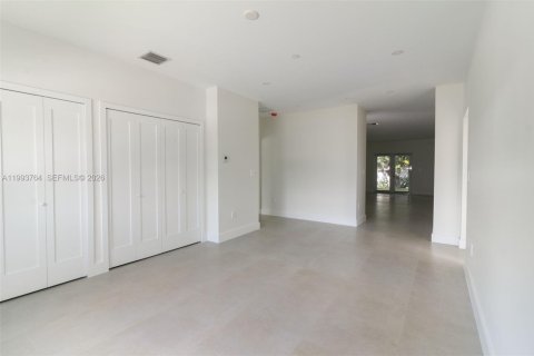 Adosado en alquiler en Miami, Florida, 3 dormitorios, 131.74 m2 № 2055487 - foto 8