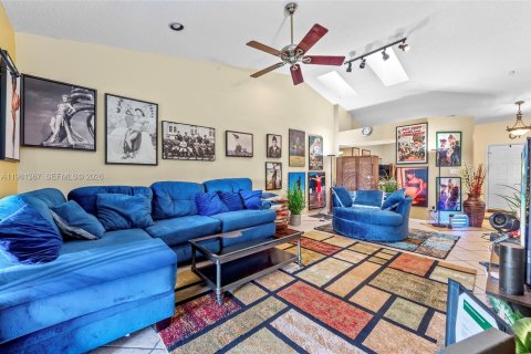 Touwnhouse à vendre à Tamarac, Floride: 2 chambres, 118.91 m2 № 2079936 - photo 18