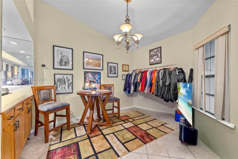Touwnhouse à vendre à Tamarac, Floride: 2 chambres, 118.91 m2 № 2079936 - photo 9