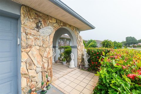Casa en venta en Saint Lucie, Florida, 3 dormitorios, 153.1 m2 № 1900753 - foto 4