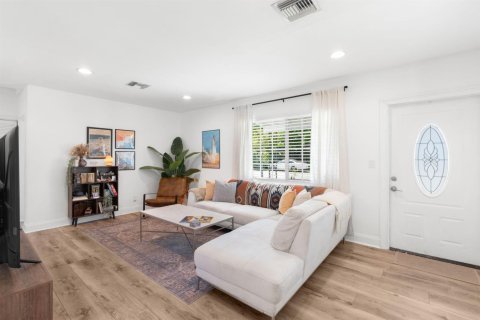 Villa ou maison à vendre à Fort Lauderdale, Floride: 3 chambres, 118.36 m2 № 2083277 - photo 6