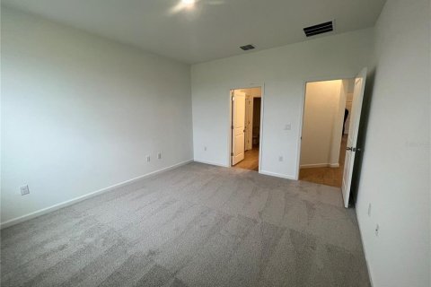 Casa en venta en Haines City, Florida, 4 dormitorios, 163.32 m2 № 1885810 - foto 8
