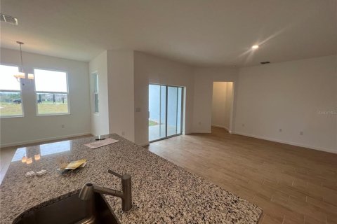 Casa en venta en Haines City, Florida, 4 dormitorios, 163.32 m2 № 1885810 - foto 6