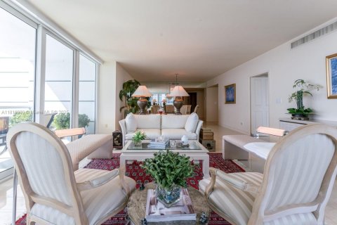 Copropriété à vendre à Miami, Floride: 2 chambres, 192.31 m2 № 1888857 - photo 4