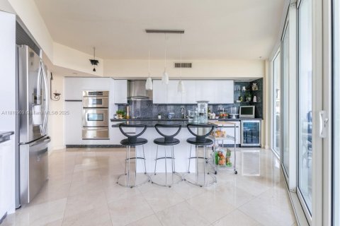 Copropriété à vendre à Miami, Floride: 2 chambres, 192.31 m2 № 1888857 - photo 7