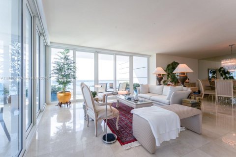 Copropriété à vendre à Miami, Floride: 2 chambres, 192.31 m2 № 1888857 - photo 2