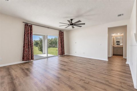House in Groveland, Florida 5 bedrooms, 219.44 sq.m. № 2393679 - photo 25
